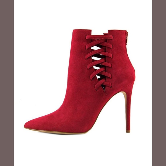 60% OFF! ALDO 💋💄🍒💋 BEAUTIFUL ANKLE BOOTIES - Picture 2 of 3